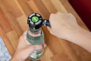 Zusätzliches Produktbild für Flaschenöffner Cap Twister