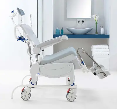 Produktbild Dusch- u.Toilettenrollstuhl Aquatec Ocean VIP Ergo