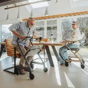 Zusätzliches Produktbild für Saljol Wohnraumrollator WR